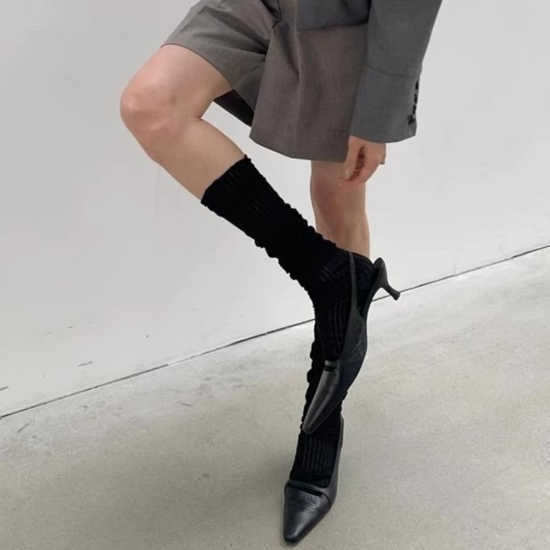 Fashion 2025 summer new female designer retro casual hundred matching slim heel high heel simple square head black high heel sandals