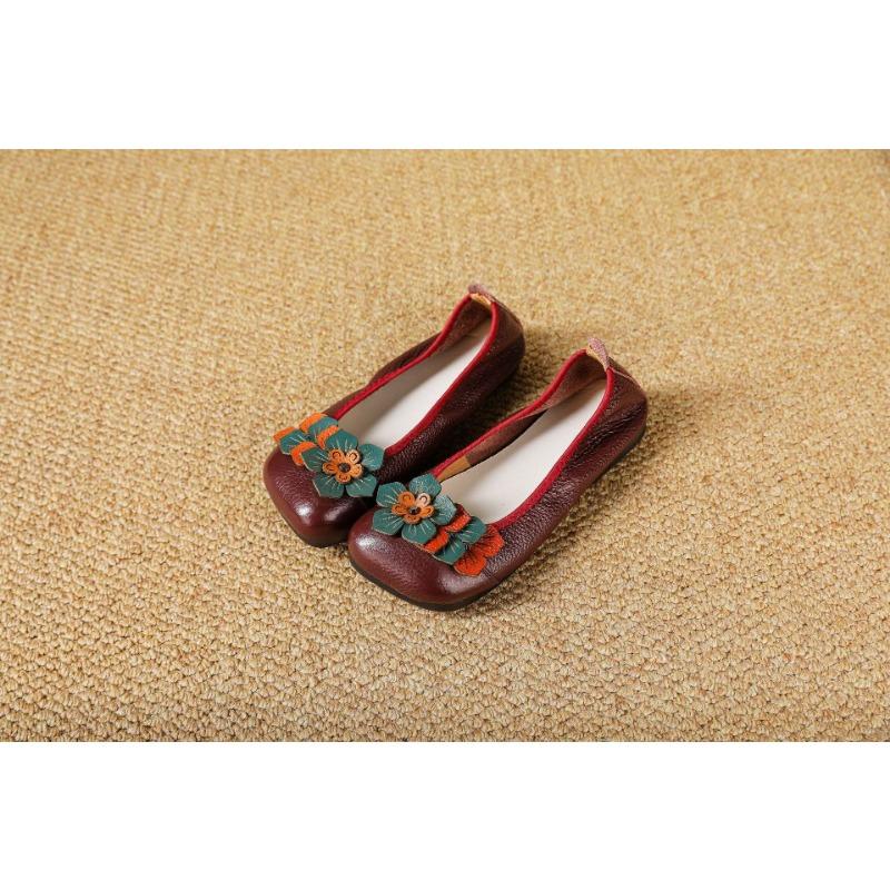 Spring, Summer and Autumn Casual Leather Women's Single Shoes, Flower Light Mouth Round Head Sole Heel Solid Color First Layer Cowhide