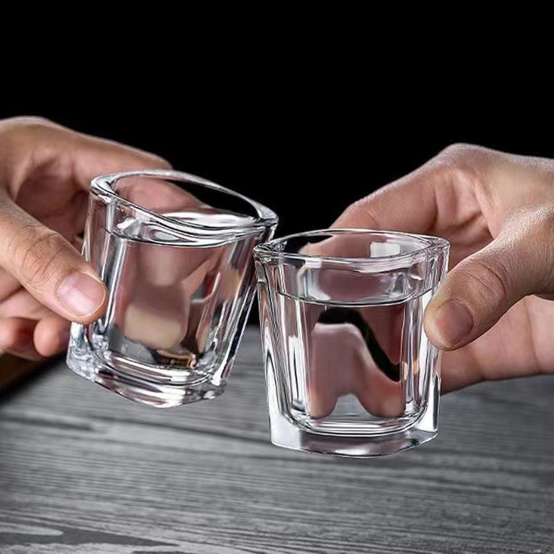 50ml/90ml/70ml Carved Glass Cup Luxury Baijiu Cup Thick Bottomed Vodka Glass Spirits Cup Exquisite Wine Glass Party Glassware