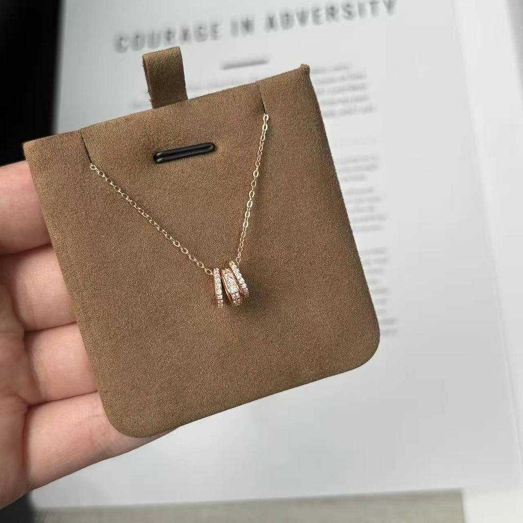 Collier Trois Anneaux Taille Fine, Style Luxe Léger pour Femmes, Tempérament Mode, Polyvalent, Pendentif Perle de Transfert Circulaire