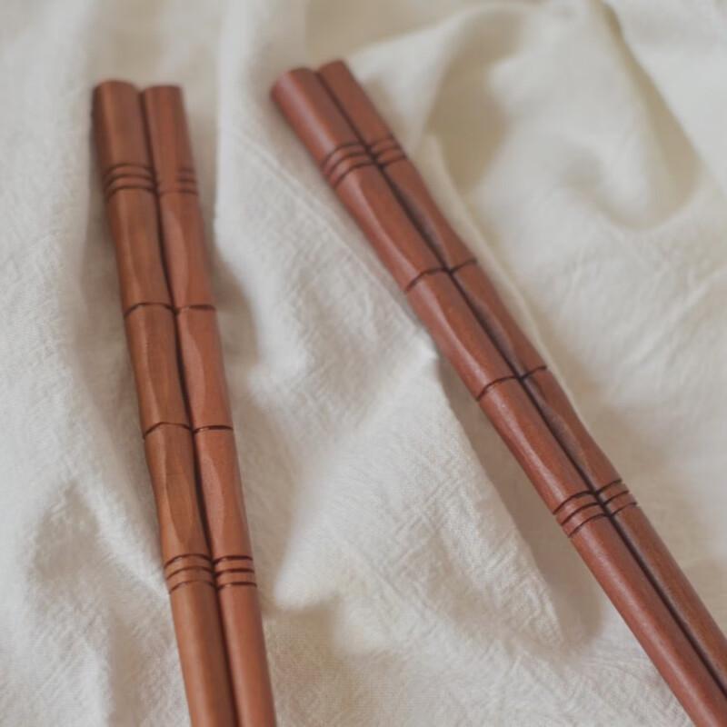 Ru Han Japanese Style Pointed Solid Wood Chopsticks