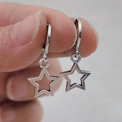1Pair Creative Star Earrings  Silver Hollow Pentagram Pendant Earrings