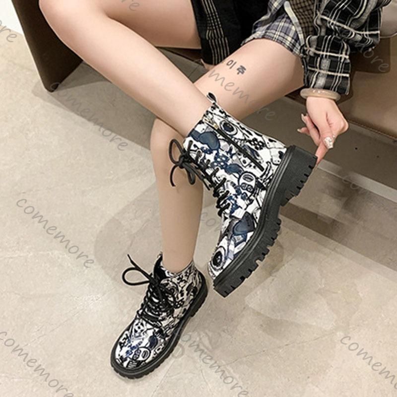Fashion Comemore 2025 New Autumn Boots Graffiti Women's Shoes Printed Cartoon Lace-up Leather Ankle Boots Punk Style Thick Heeled Botas