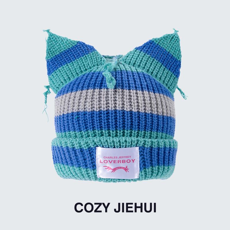 Autumn and winter hats, cat ears knitted hats, men and women of the same style, cute piggy knitted wool hats, warm contrasting colors