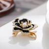 Broche Flor Camélia Esmalte Branco da Moda Para Mulheres Elegante Contas de Pérola de Imitação Borla Alfinetes de Lapela Insígnia de Planta Joias