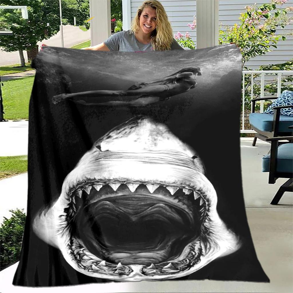 Cartoon-colored shark digital-printed polyester Bedroom velvet flannel cover blanket Fleece soft sofa cover blankets for beds