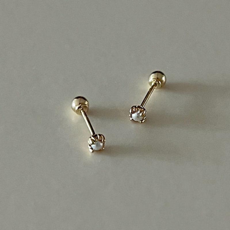 BettyU 14k Gold Perle & Cognac Mini 2mm Mini Gold Piercing