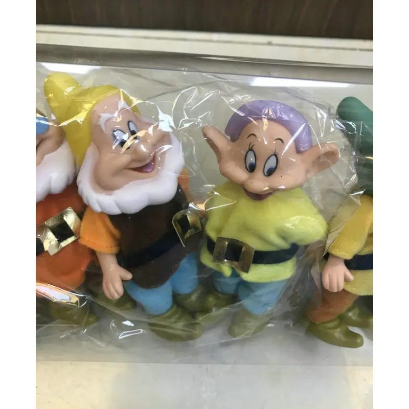 Disney Snow White Hand Figure Model Snow White and The Seven Dwarfs Hand Figure Model Display Supplies
