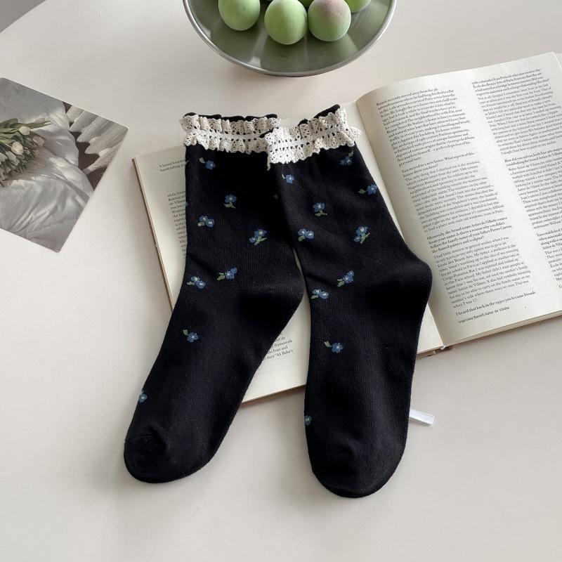 

Japanese Small Floral Women S Medium Tube Lolita Lace Stockings Autumn And Winter Sweet Bow Women S Socks Retro One size fits all