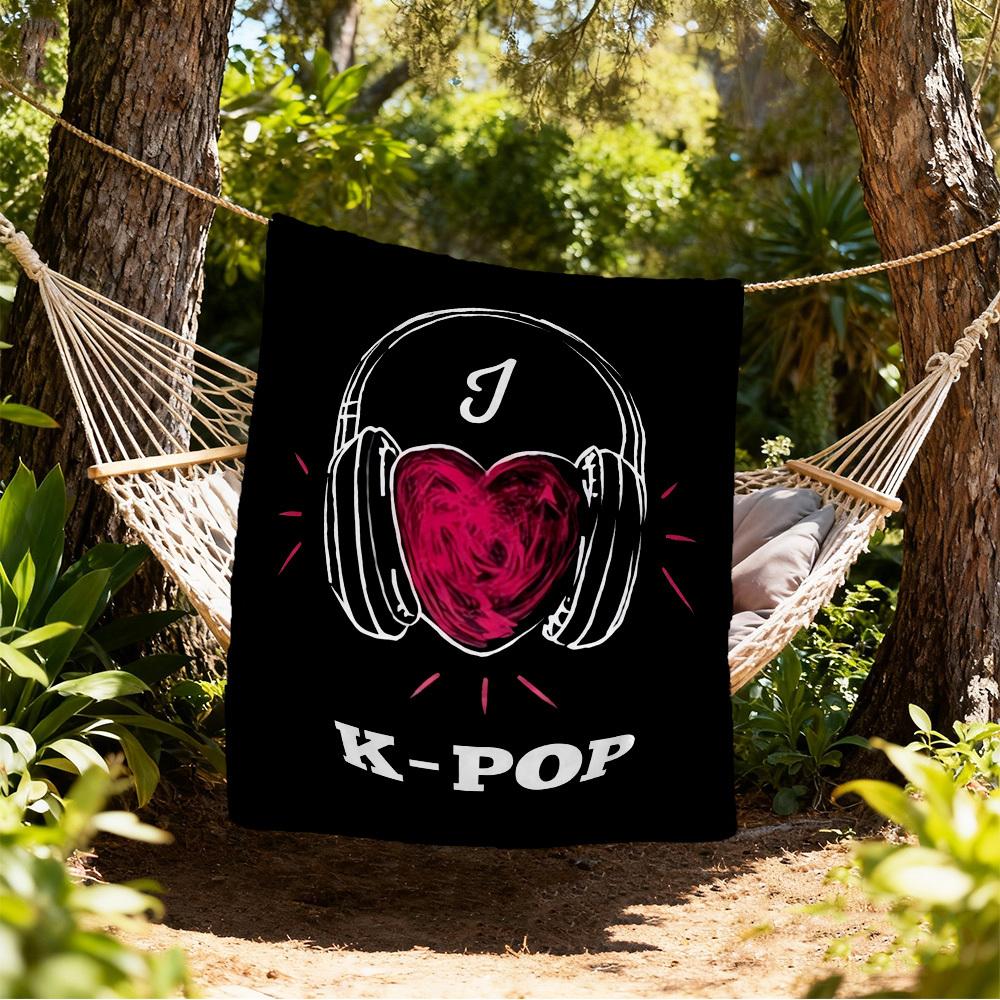 

Headphones Heart Outdoor Flannel Blankets, Outdoor travel, Home Blankets, Fan Gifts,Suitable for All Seasons, Christmas Gifts. R1127106 80x120cm