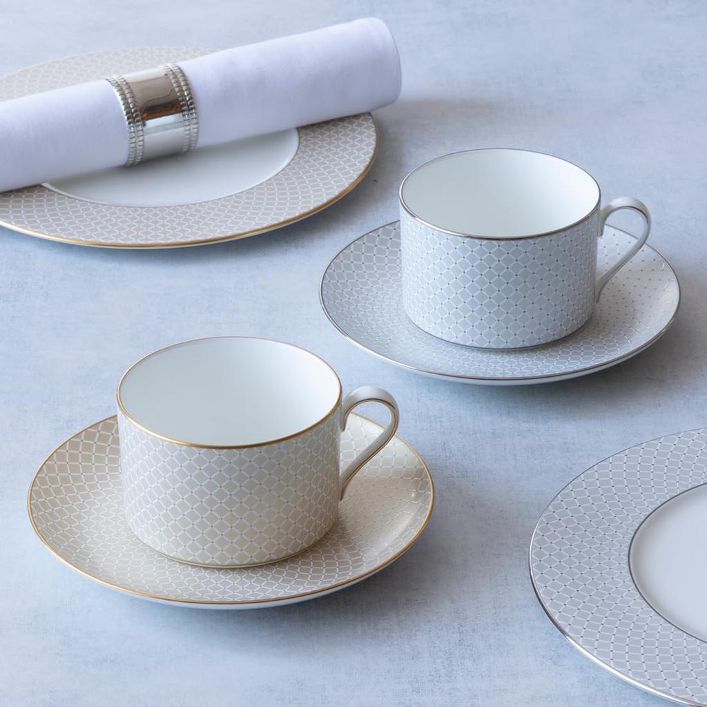 NARUMI Nova Cup and Saucer Gold and Set of perfect for suitable for tea or ideal as a wedding Comes in a gift Set, 270cc, Platinum, 2. Elegant,