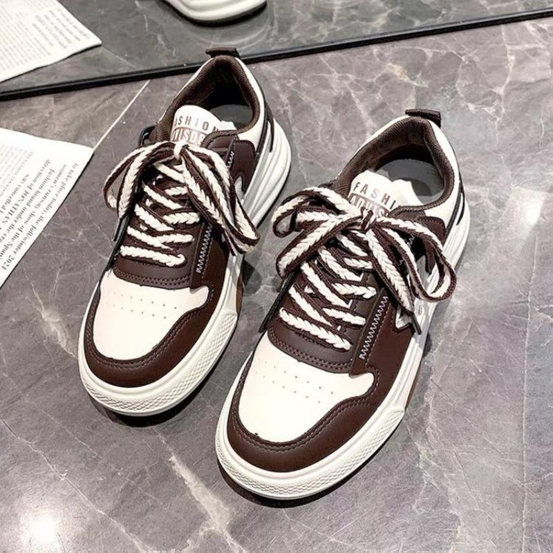Little white shoes spring and autumn new flat bottom breathable casual women's thick heel board shoes student straps black and white panda shoes