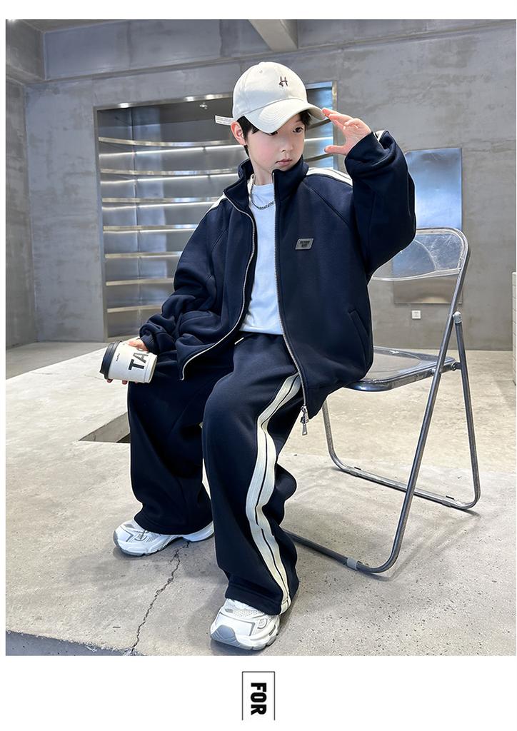 Boys' Spring and Autumn Set 2026 New Children's Spring and Autumn Sportswear, Two piece Set for Boys' Spring, Cool, Handsome, and Trendy