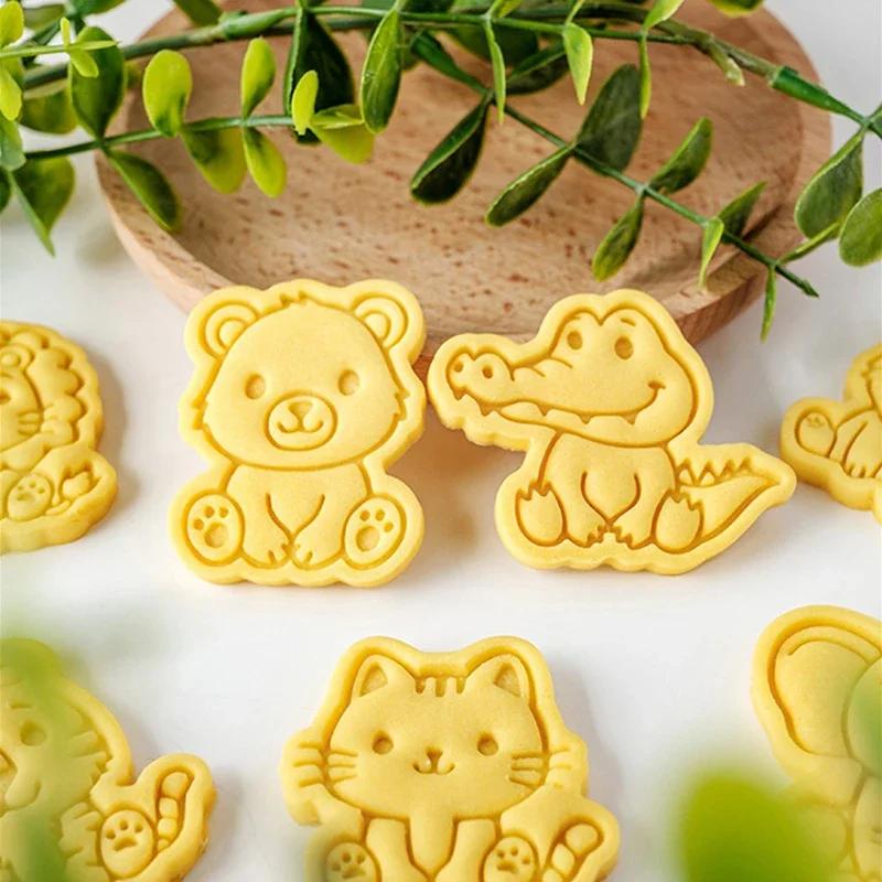 Tagliabiscotti Animali Cartoni Animati Animale della Giungla Tigre Carina Leone Gatto Cane Orso Elefante Timbro per Biscotti Strumenti di Goffratura Decorazione Torta