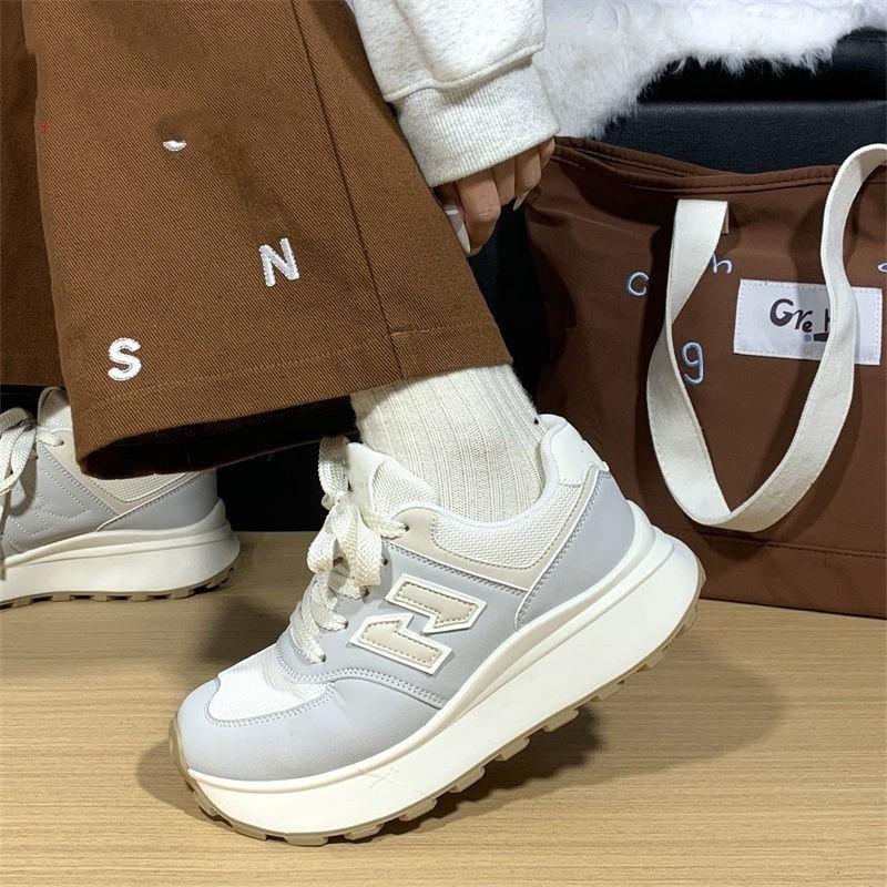 Scarpe da ginnastica Primavera e Autunno 22 Nuove Casual Suola Morbida Scarpe Forrest Gump Piattaforma Scarpe Papà