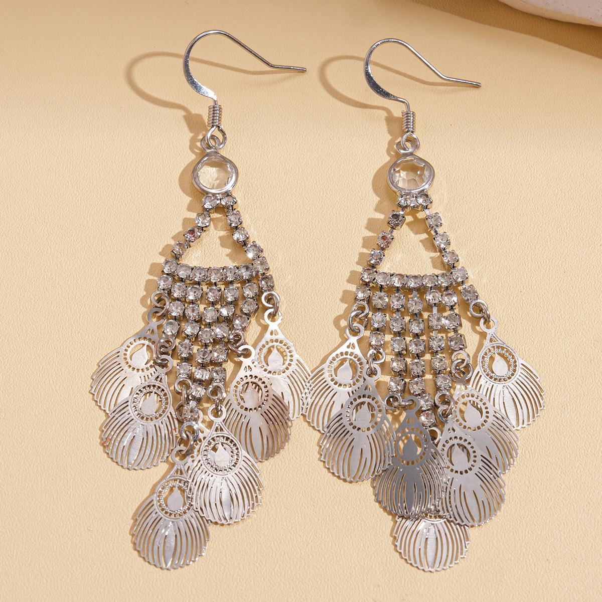 European and American diamond-encrusted leaf fringed earrings, earrings, pendants, personalized earrings, design sense, niche