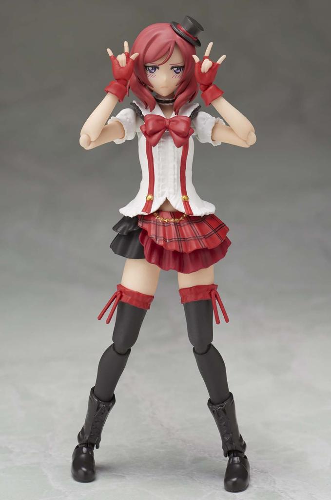 TAMASHII NATIONS Love Maki Nishikino sind eine 130 mm große, bemalte, bewegliche Figur von SHFiguarts Live! (Wir jetzt) Ca.. ABS und PVC