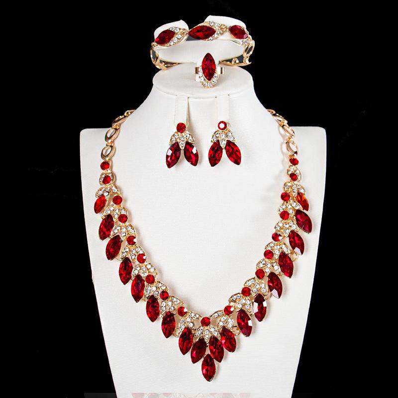 Edelstenskjede Øredobber Firedelt Kjole Bankett Temperament Dame Overdrevne Smykker
