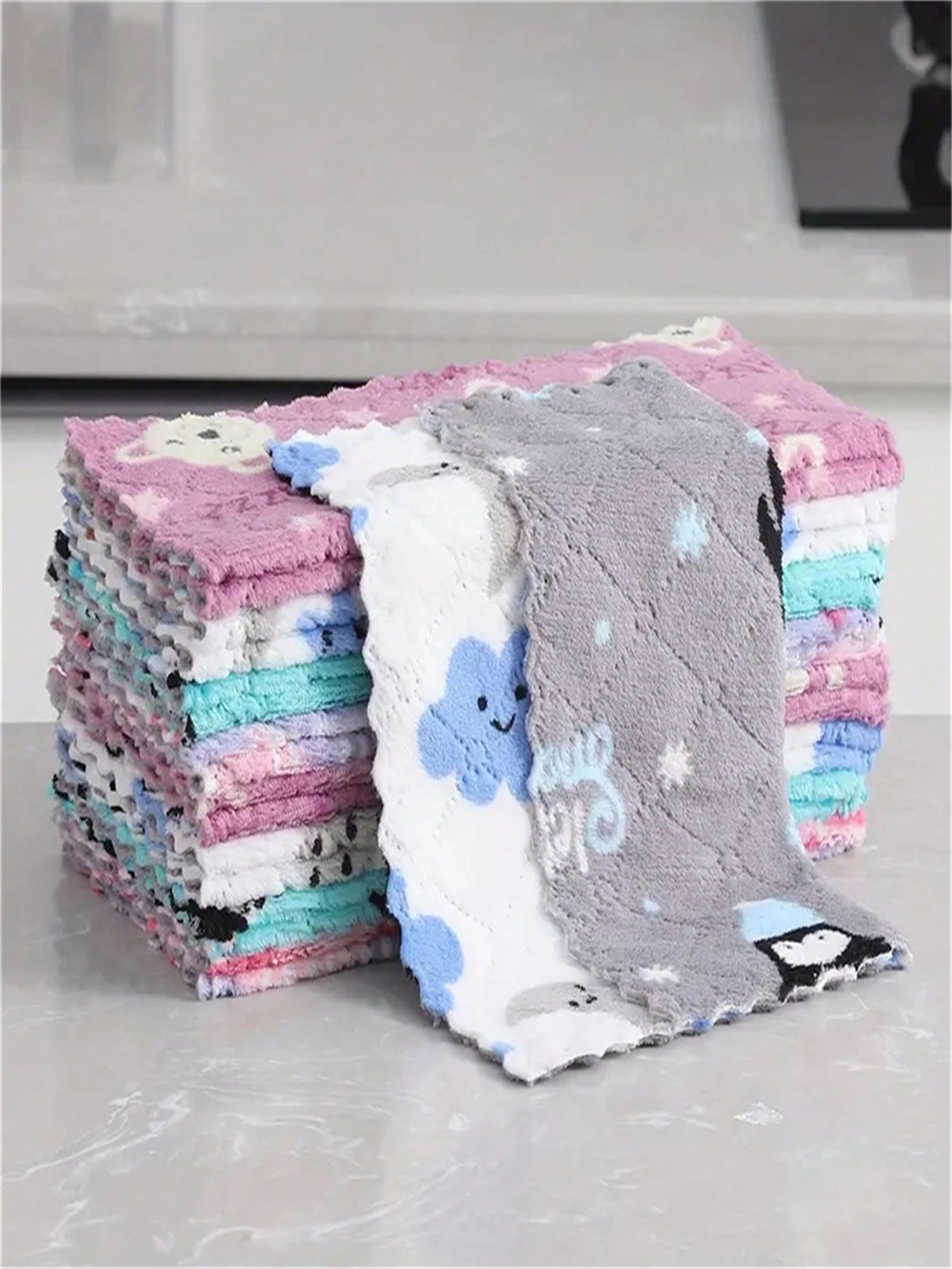 

1 шт. Посуда Мультяшный принт Двусторонние чистящие полотенца Губка для мытья посуды Новая кухня С принтом Супервпитывающая салфетка Чистящие средства 15*25