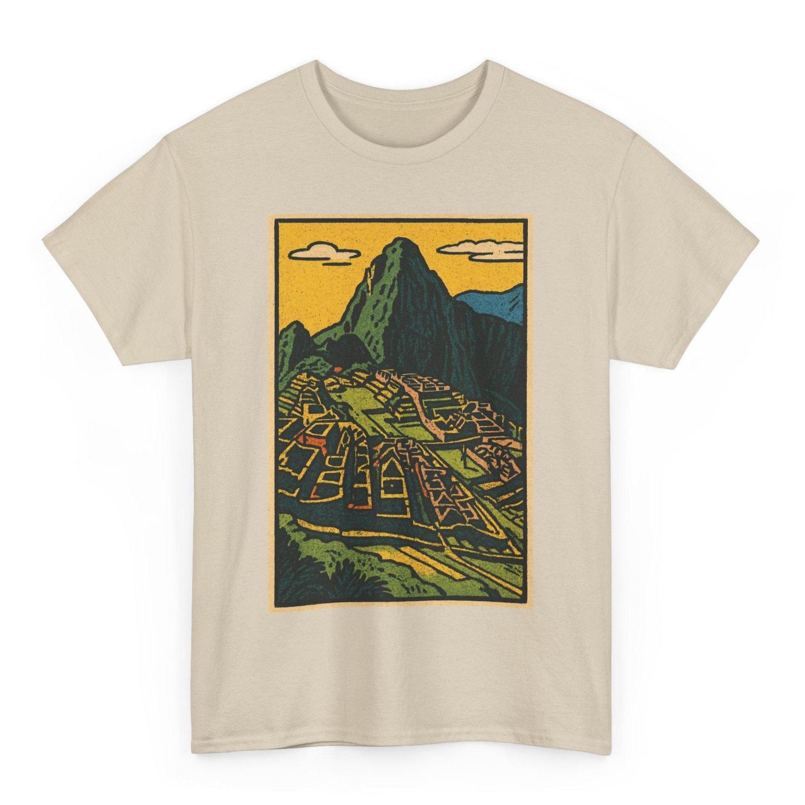 Machu Picchu T-Shirt: Retro Comic Peru Tee, Inca Trail Graphic 2XL