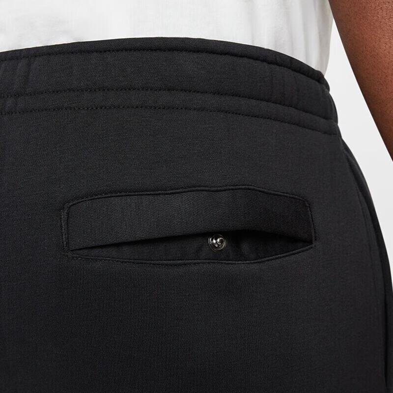 Nike Pánská sportovní souprava As M Nsw Club jednobarevná mikina s kulatým výstřihem a prodyšné kalhoty s rovnými nohavicemi, ležérní, černá BV2663-010+BV2708-010