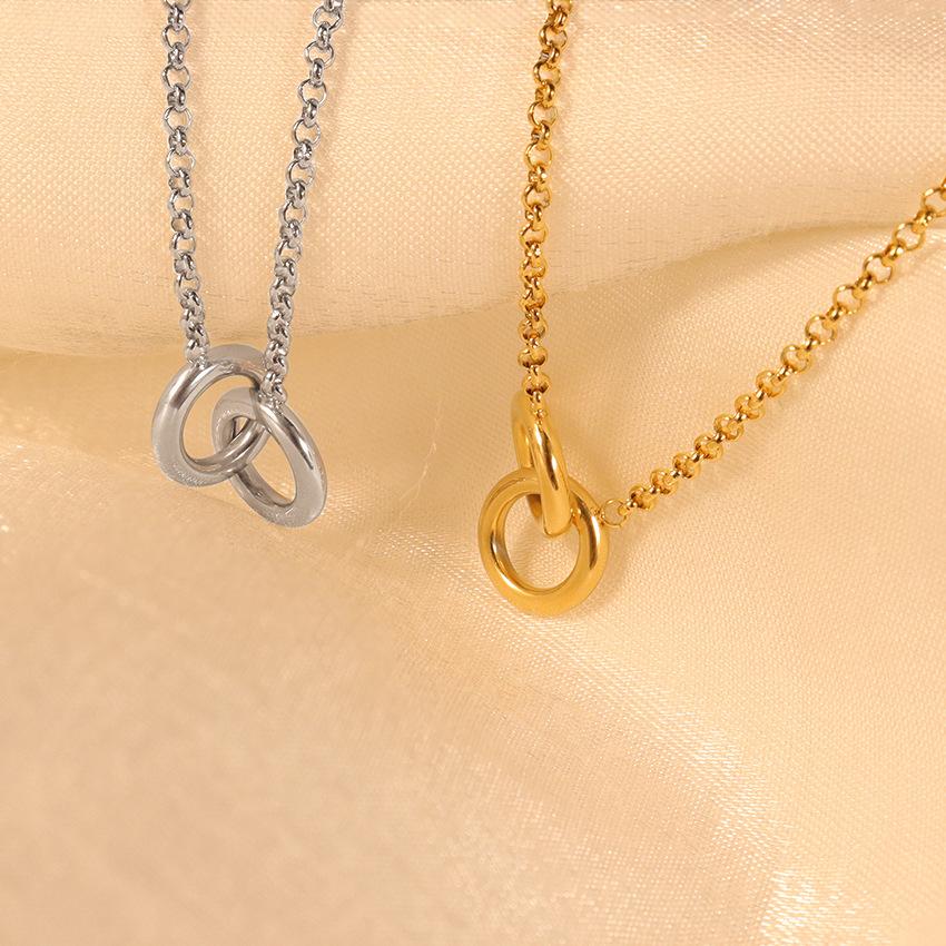 French Gypsy Light Luxury Premium Temperament Necklace Female Clavicle Chain Stainless Steel Necklace