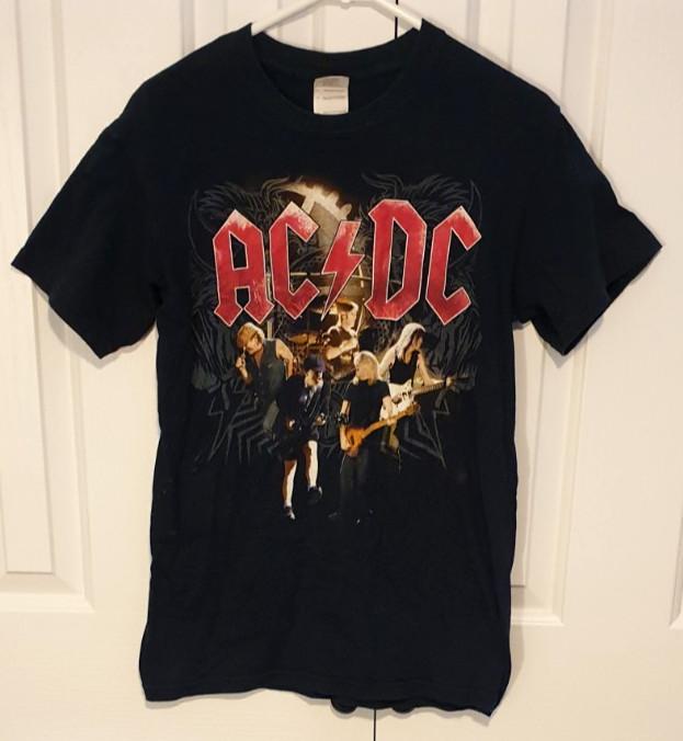 ACDC BLACK ICE Tour 2010 Australia Japan amp New Zealand Band Tour TShirt Size S Unisex T-Shirt Graphic Tee XXL