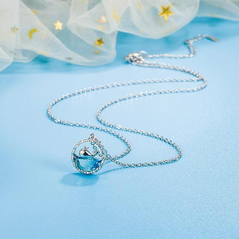 Náhrdelník s velrybou pro ženy Niche design High-end Fantazijní barva Modrý oceán Moře Klíční kost řetízek