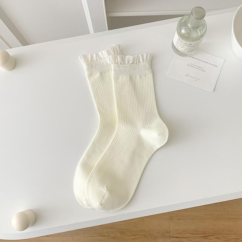 

Female Spring and Autumn New Ballet Style Pure Color All Kinds of Lace Absorption Sweat Boneless In The Tube Pile Socks 1 pair молоко, білий колір