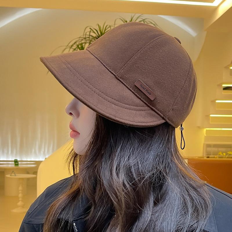 

Дети в простых шляпах, шляпах для рыбалки на осень-зиму, в стиле ретро, в повседневных шляпах-утконосах, универсальных, привлекающих внимание, с маленьким лицом. Шляпы и кепки (Женский) темно-коричневого