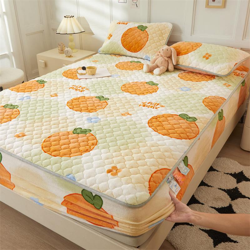 Mother-and-baby Milk Velvet Padded Bedspread with Cotton Padded Single and Double Simmons Bedspread Mattress Protective Cover