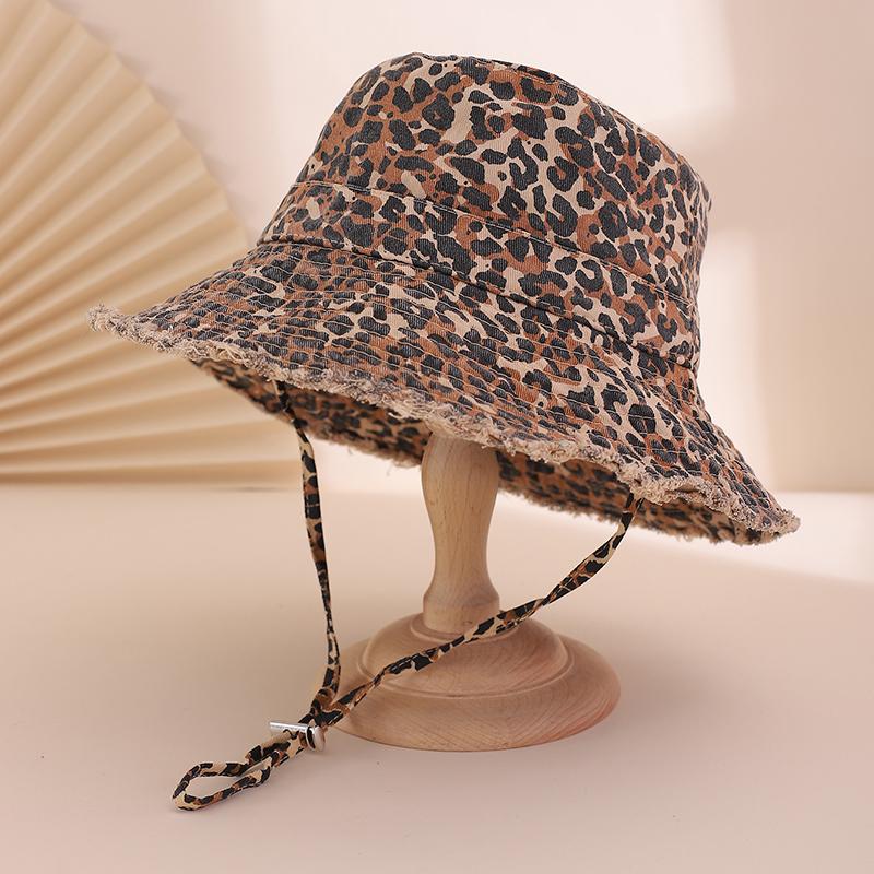 

Korean retro and fashionable leopard print fisherman hat, casual and versatile, adjustable frilled brim with rope basin hat One Size