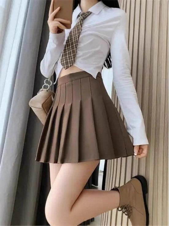 High-Waisted Pleated Mini Skirt - Autumn/Winter Fashion, Trendy Slim Fit for Women