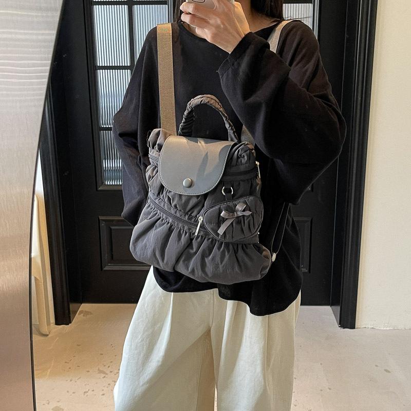 Solid Color Backpack Women's Pleated Handbag with Coin Purse