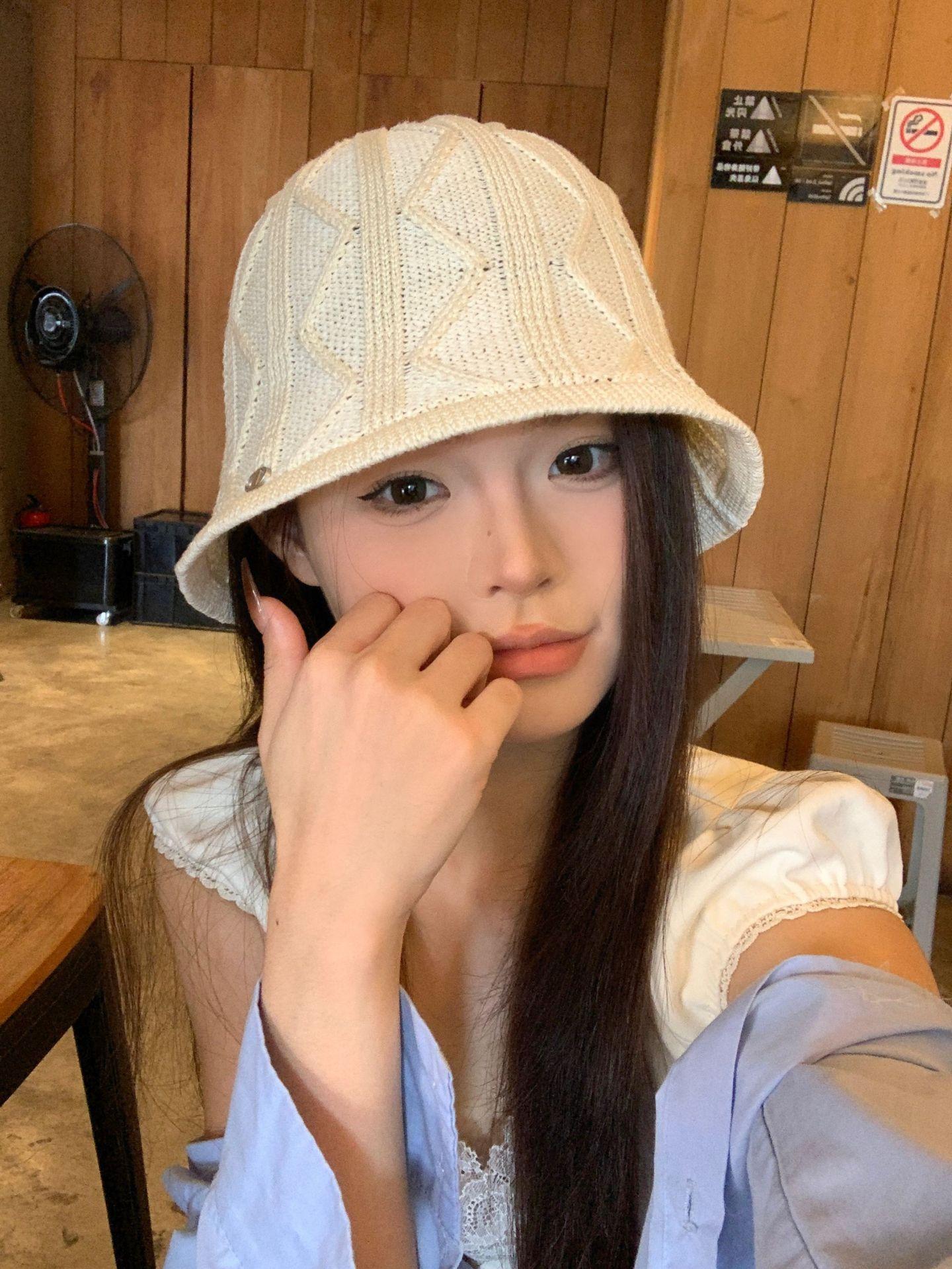 

Уличная шляпа-ведро с геометрическим узором, женская летняя солнцезащитная вязаная шапка, простая металлическая стандартная шляпа-ведро, универсальная шляпа для бассейна M（56-58cm） бежевый