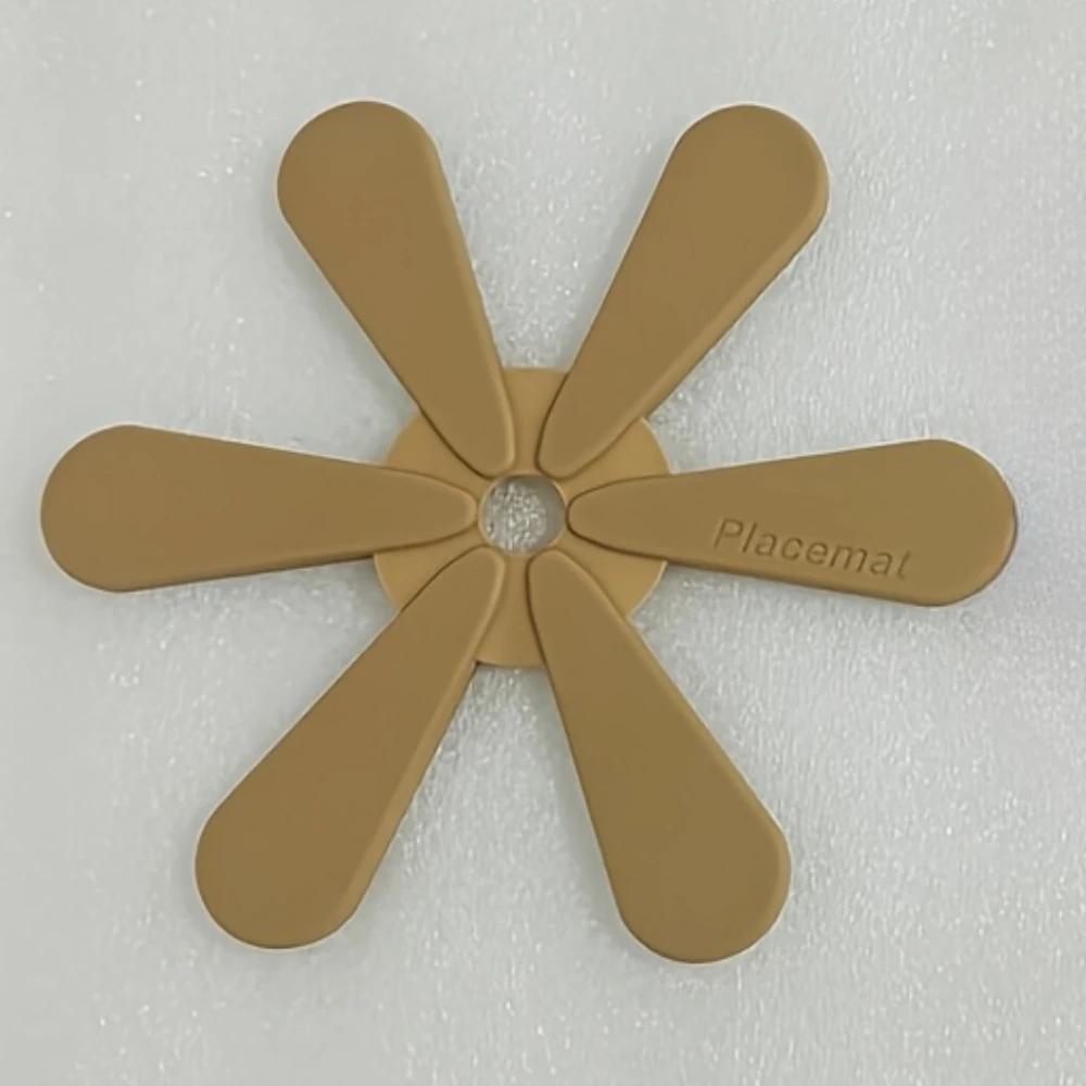 

1 шт. Рождественская подставка под горячее и термоизолированная, складная термостойкая подставка под бокал, для дома, ресторана и бара M