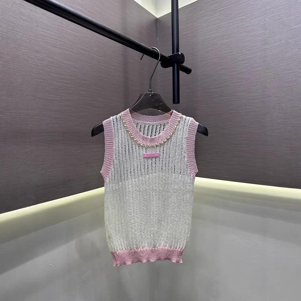 European Chic Hollow Knit Vest - Slimming, Flattering Short Top (2026 Summer Collection)