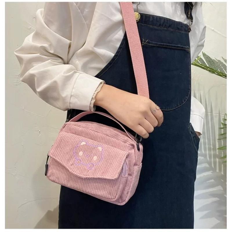 

Шикарная женская вельветовая сумка через плечо с принтом медведя, холщовая сумка-тоут на молнии, на подкладке из полиэстера, для путешествий и повседневного использования (Кулон не входит в комплект) Милые сумочки розовый