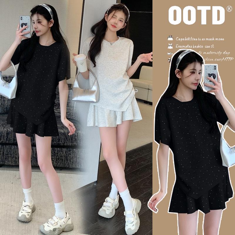 2026 Rhinestone Maternity Summer Outfit: Loose Short-Sleeve Top & Skirt Set for Slimming and Tummy-Covering.