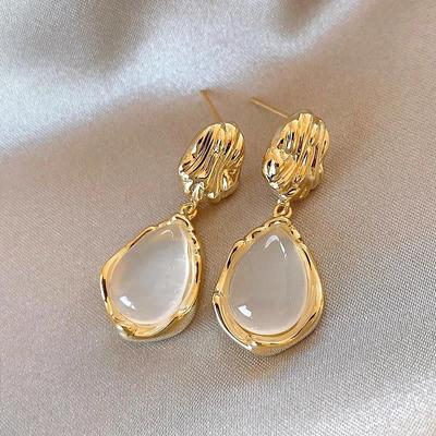 2024 New Arrival Korean Vintage Resin Dangle Earrings For Women Fashion Resin Elegant Water Drop Jewelry Party Gifts