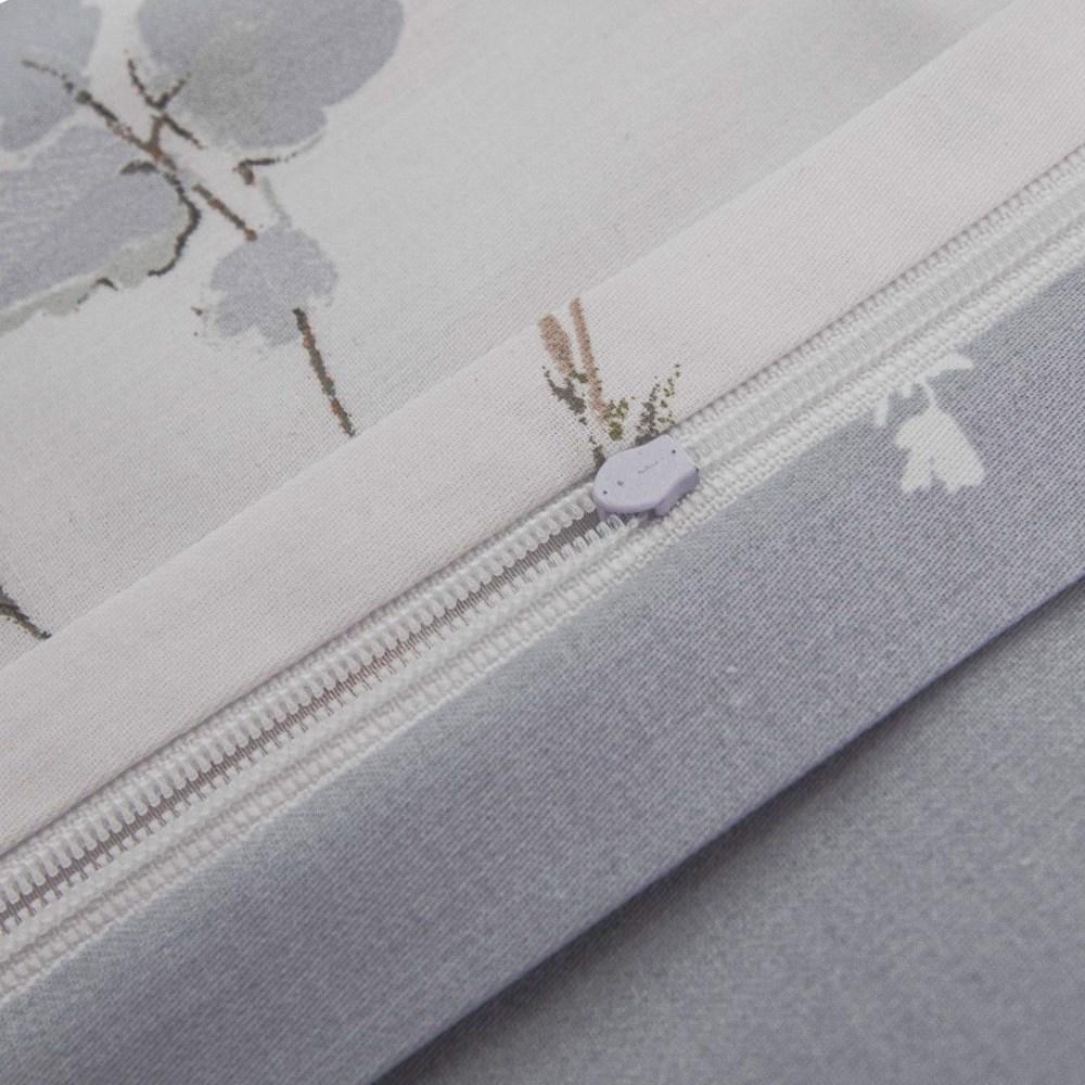 Cotton satin bedding 220x200 Luxury Premium Perimelis white with delicate gray flowers