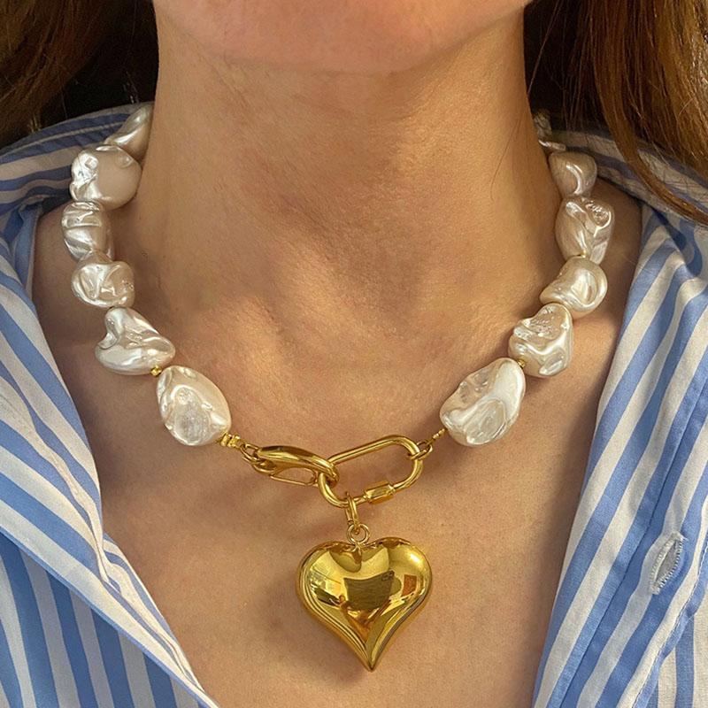 Trend Elegant Jewelry  Heart Pendant Necklace For Women Fashion Irregular White Imitation Big Pearl Chain Choker Necklace N0456