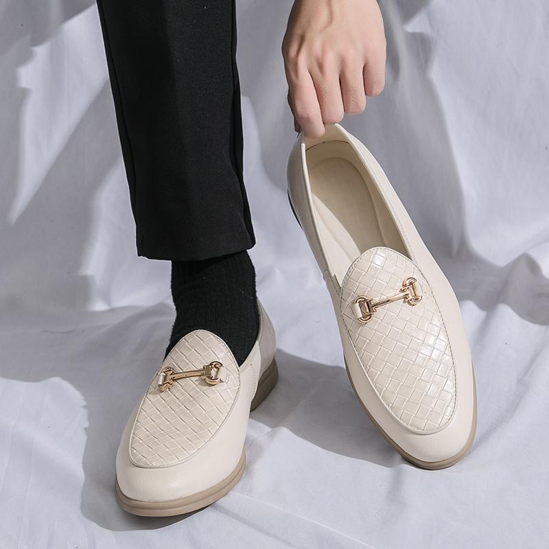 Fashion Summer New Men Loafers Flat Slip-on Light Comfortable Fashion Small Leather Shoes Business Office Travel Shoes Men Size 38-46