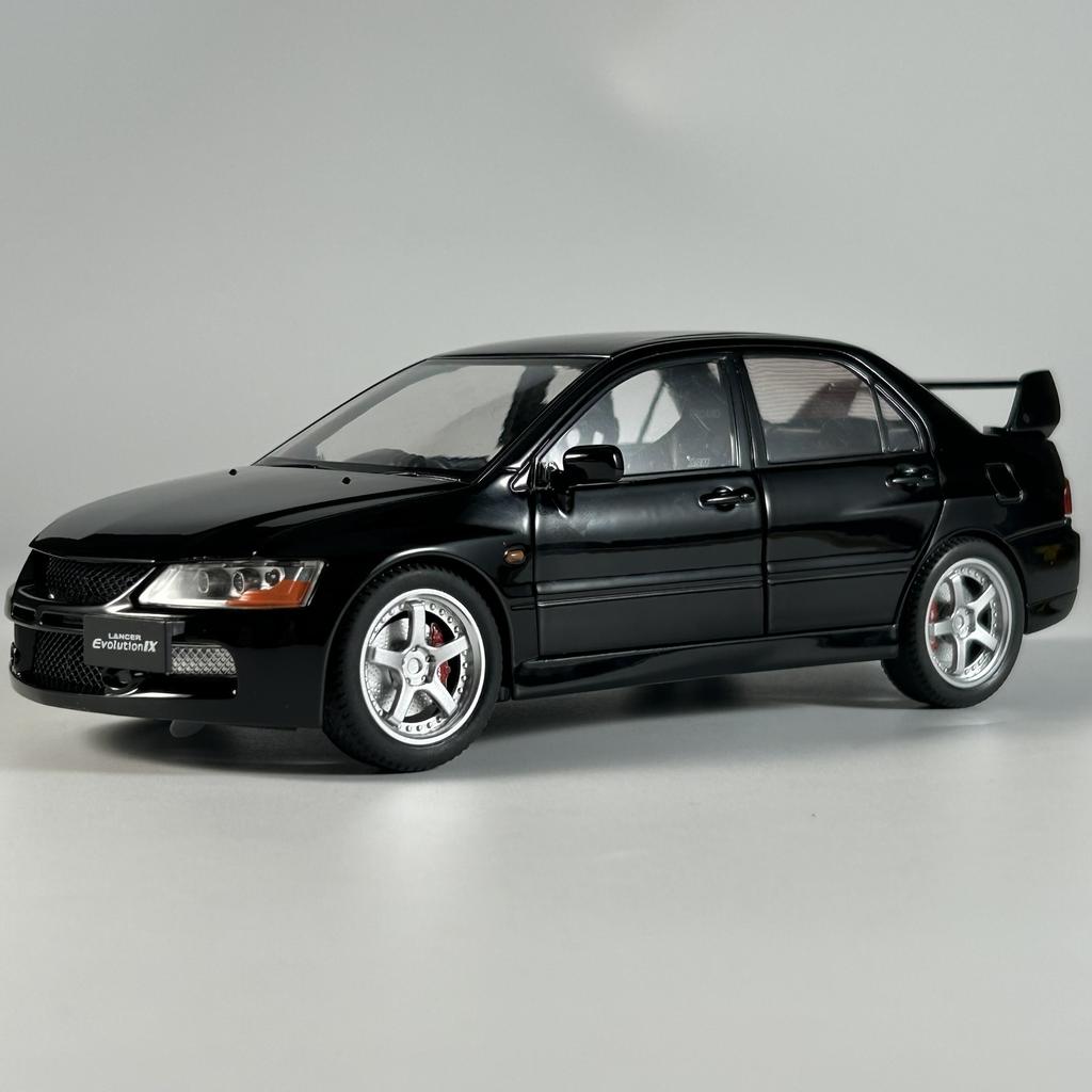 JDM 1:24 Mitsubish Lancer Evolution EVO9 Compact Car Alloy Metal Diecast Model Car Best Birthday Gift For Children's Toy Collect