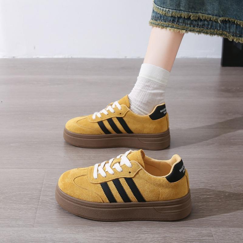 Gelbe Damen neue Sommer dünne atmungsaktive Mesh-Schuhe Größe dicke Sohle erhöhend lässige Sport-Board-Schuhe