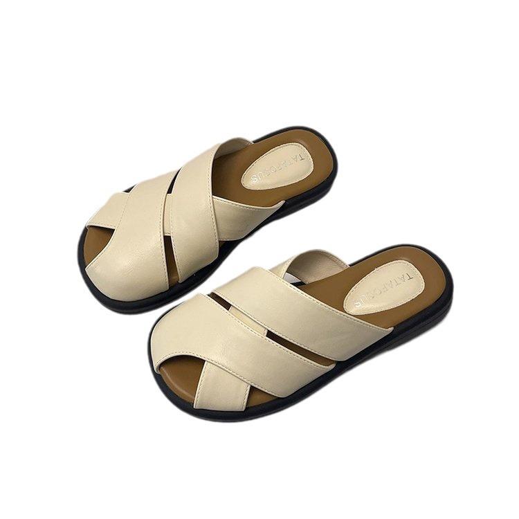 Leather bag head slippers women's outer wear 2025 spring and summer new retro woven hollow one pedal lazy drag