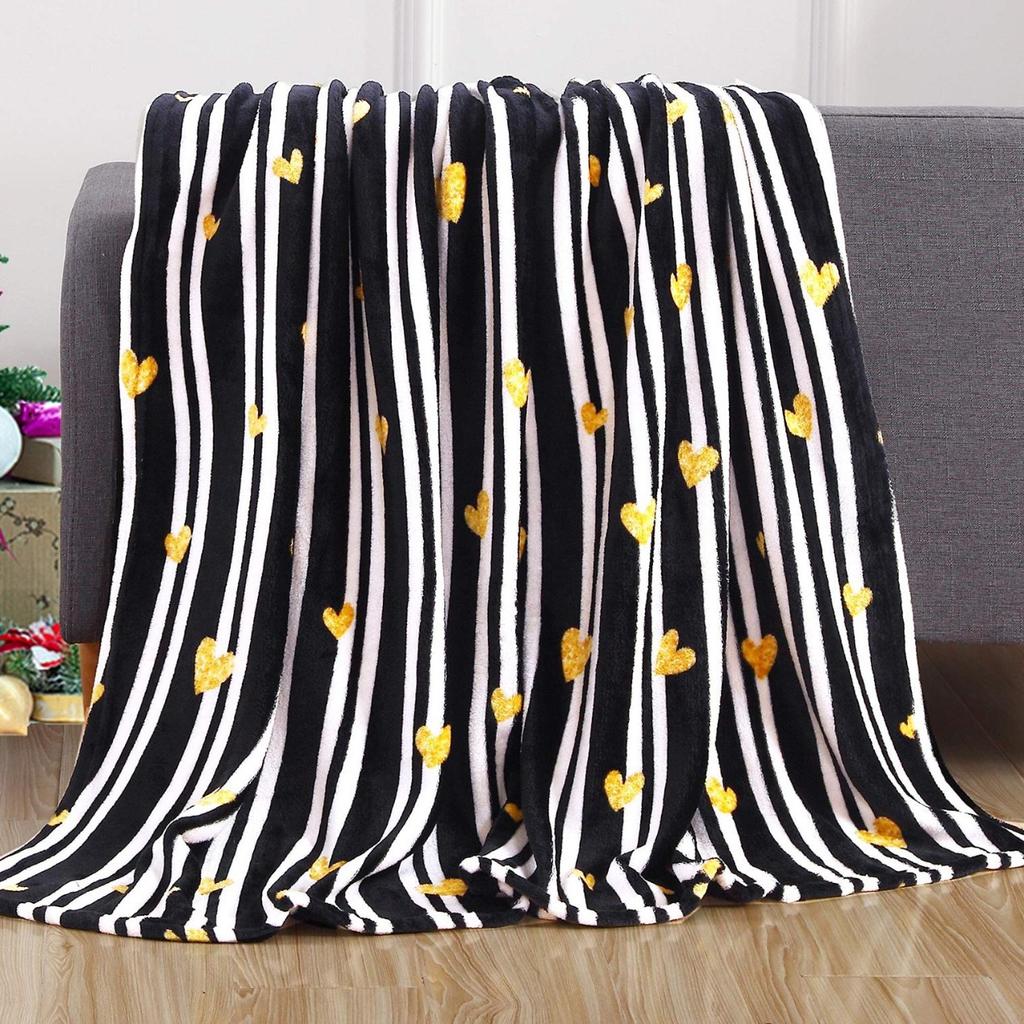 2025 Flannel Throw Blanket Wine Red Blanket Reindeer Christmas Blanket Holiday Gift Sofa Blanket