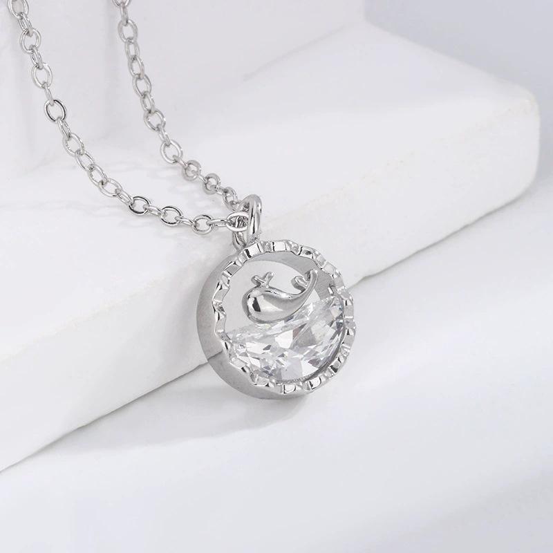 Korean and Japanese high-end elegant crystal whale animal necklace ins Cool and minimalist collarbone necklace