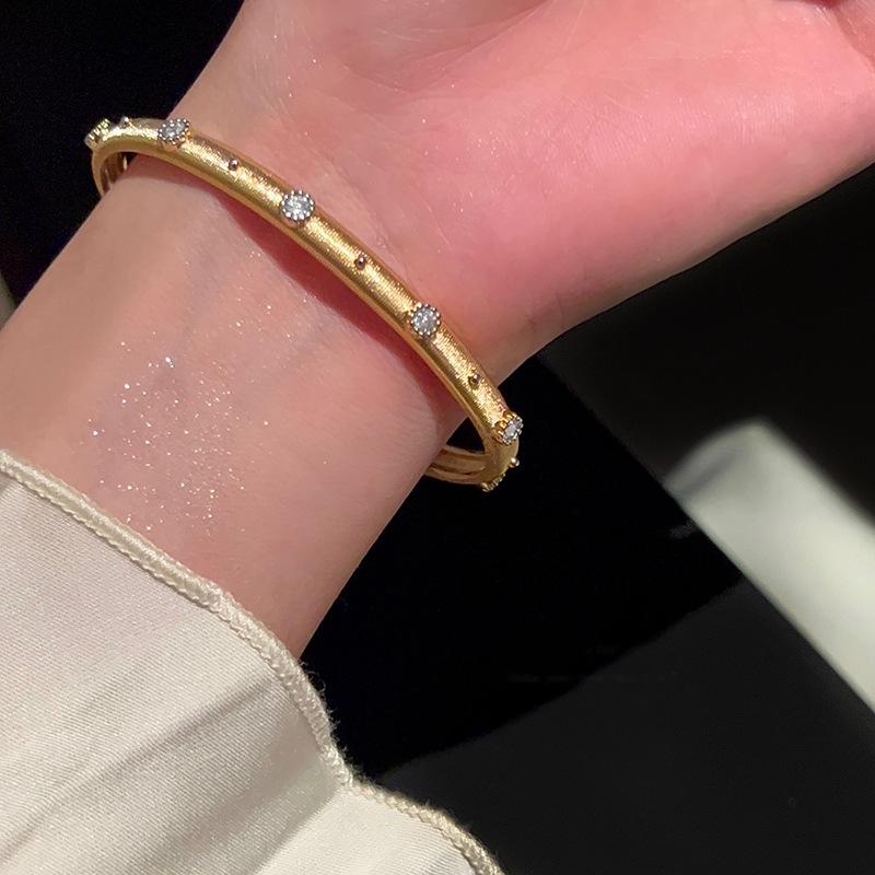 

Винтажный браслет с открытым ртом, украшенный гальваническим покрытием и бриллиантами, с металлическим оттенком, персонализированный и стильный браслет для женщин