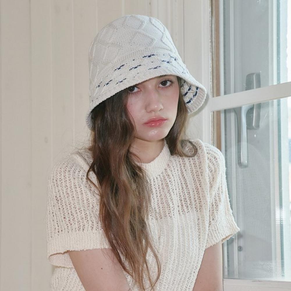 Allincomplete Dot Argyle Bucket Hat